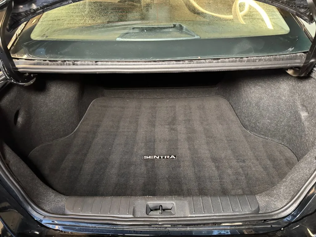 Nissan Sentra photo 22