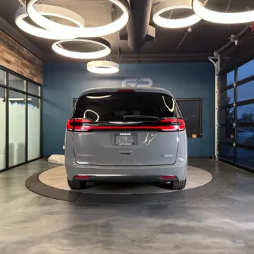 More photos of 2022 Chrysler Pacifica Touring L at GP Motor Company, UT