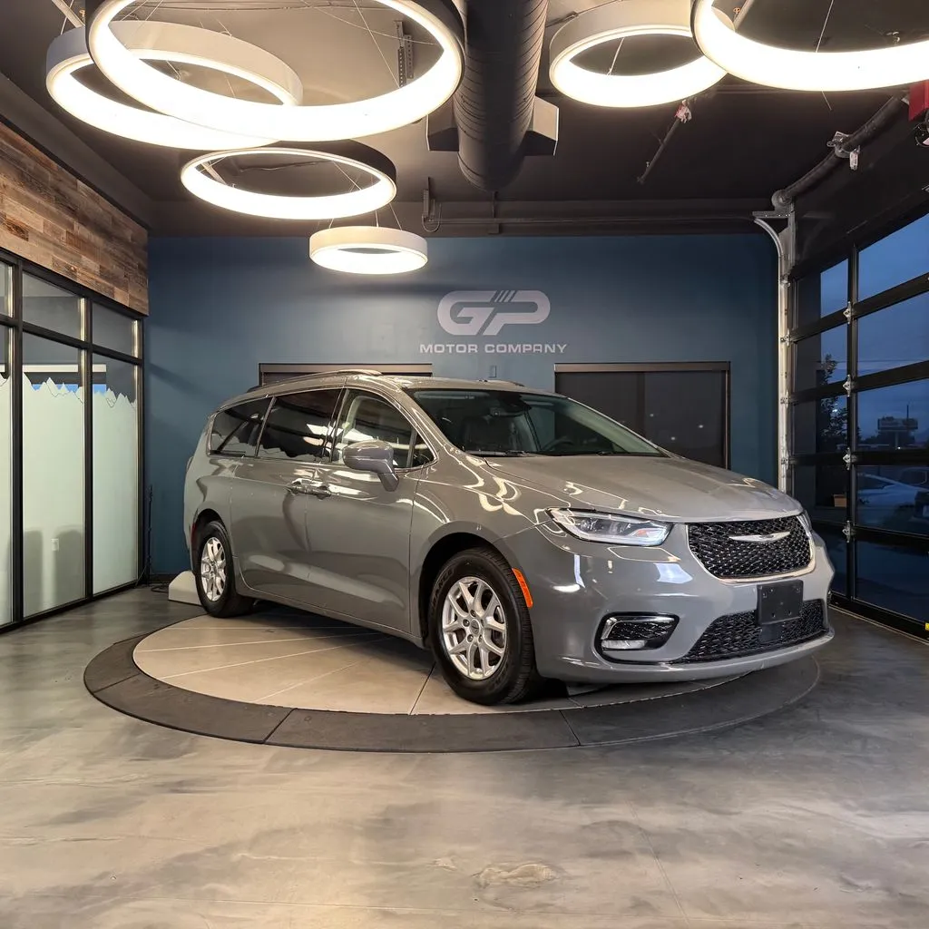 Gray 2022 Chrysler Pacifica Touring L for sale in Kaysville, UT