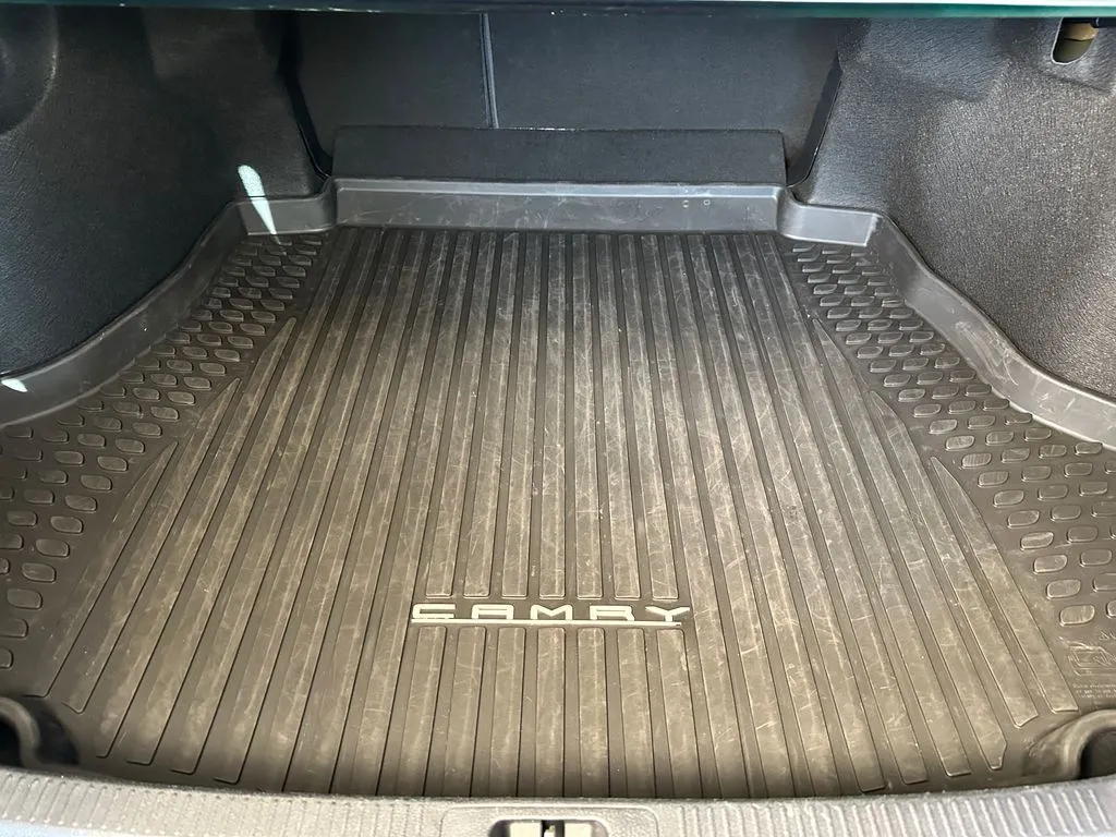 Toyota Camry photo 22