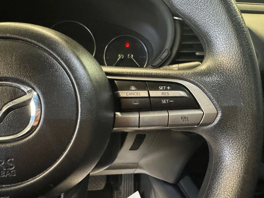 Mazda CX-30 photo 12