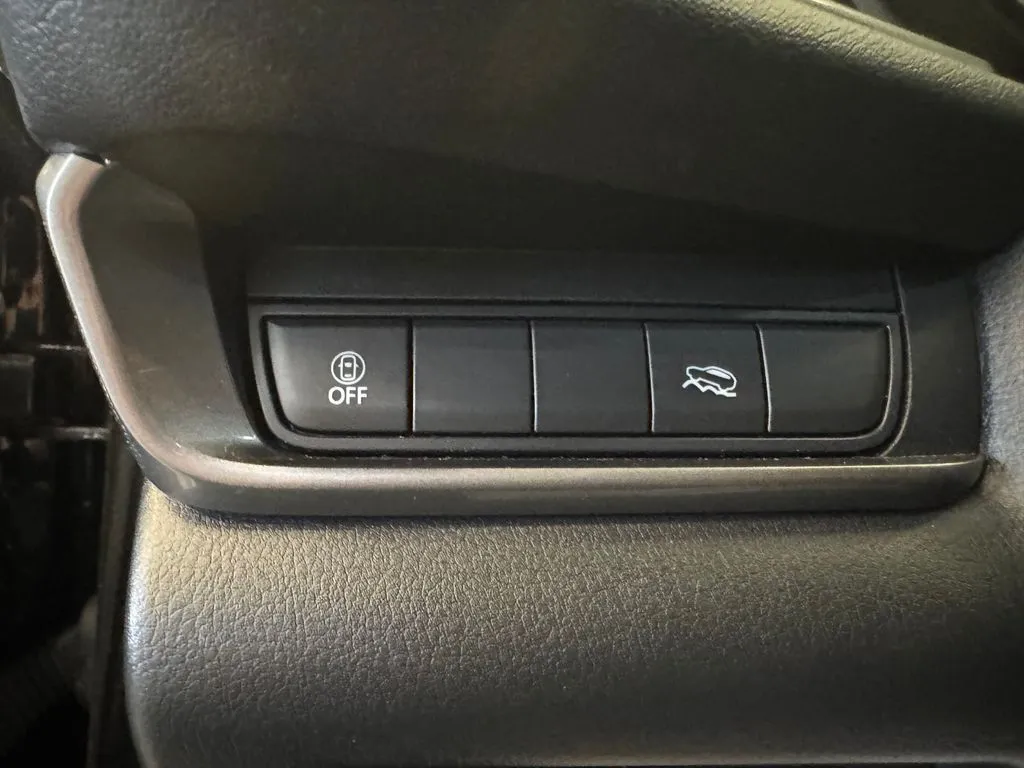 Mazda CX-30 photo 18