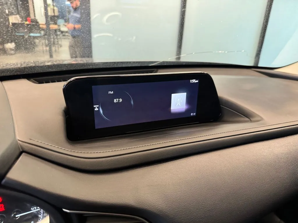 Mazda CX-30 photo 13