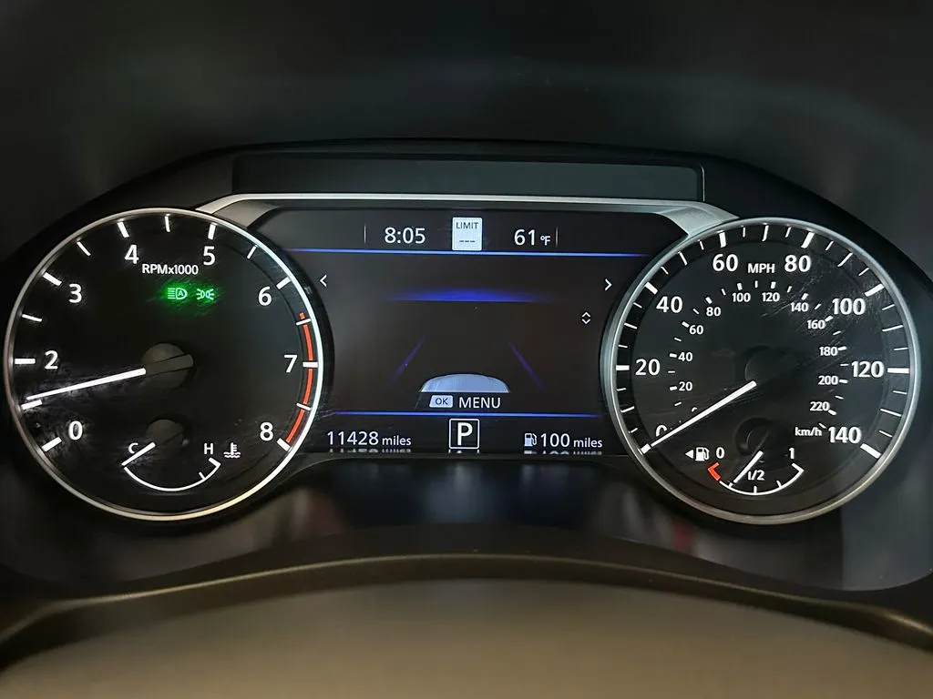 Nissan Altima photo 10