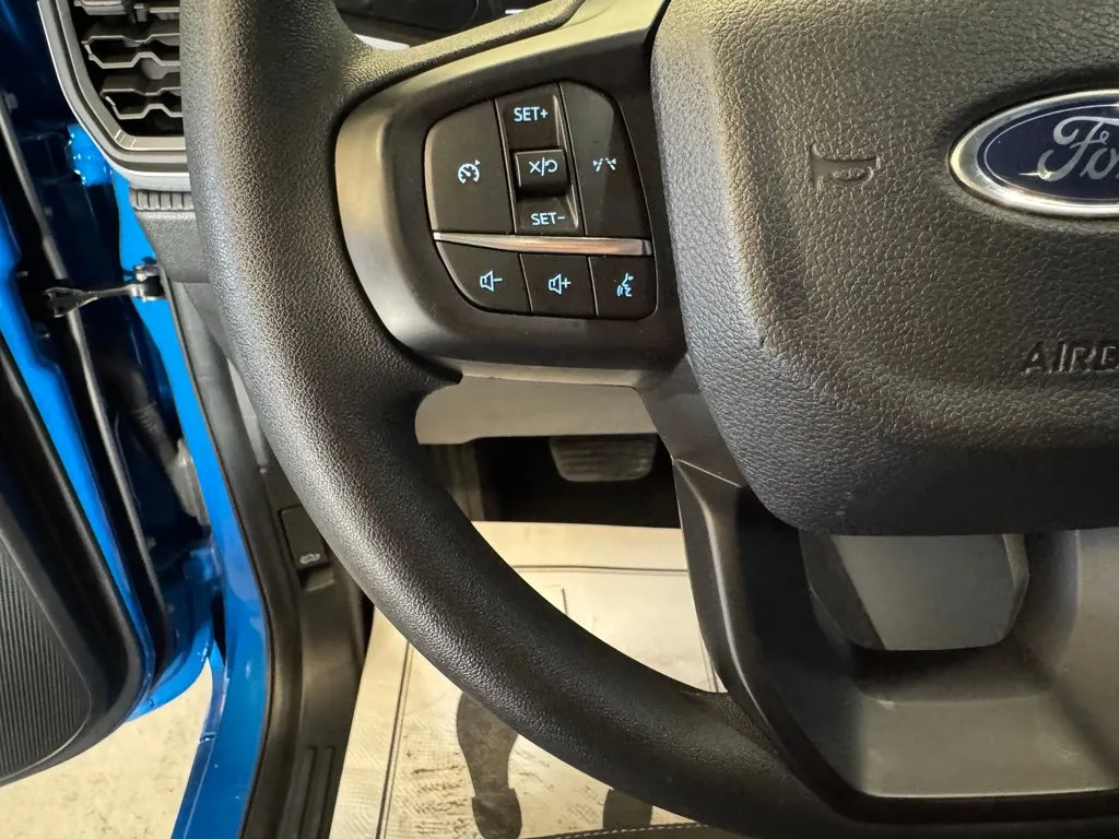 Ford Ranger photo 11