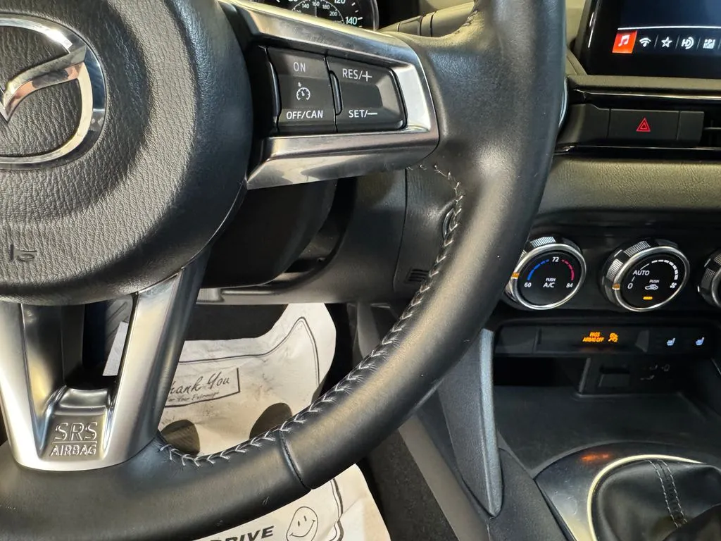 Mazda MX-5 photo 11