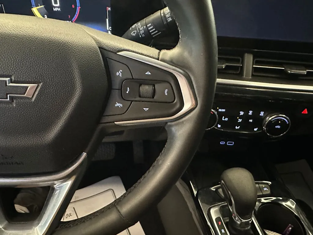 Chevrolet Trax photo 12