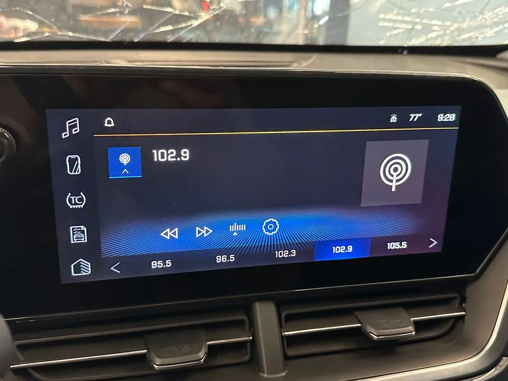 Chevrolet Trax photo 13