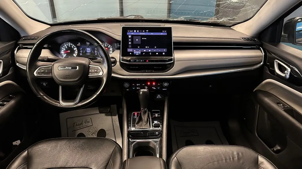 Jeep Compass photo 9