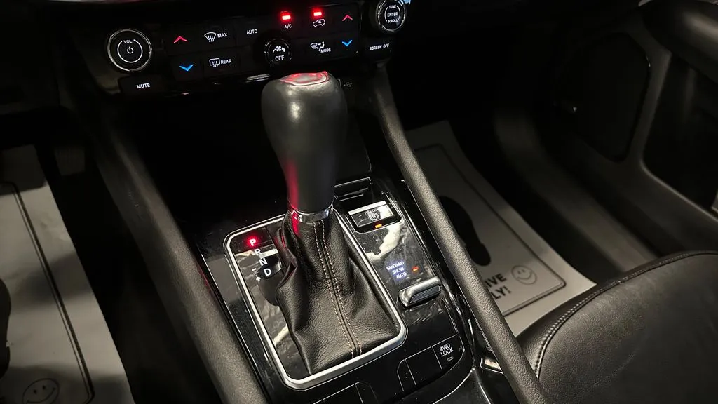 Jeep Compass photo 16