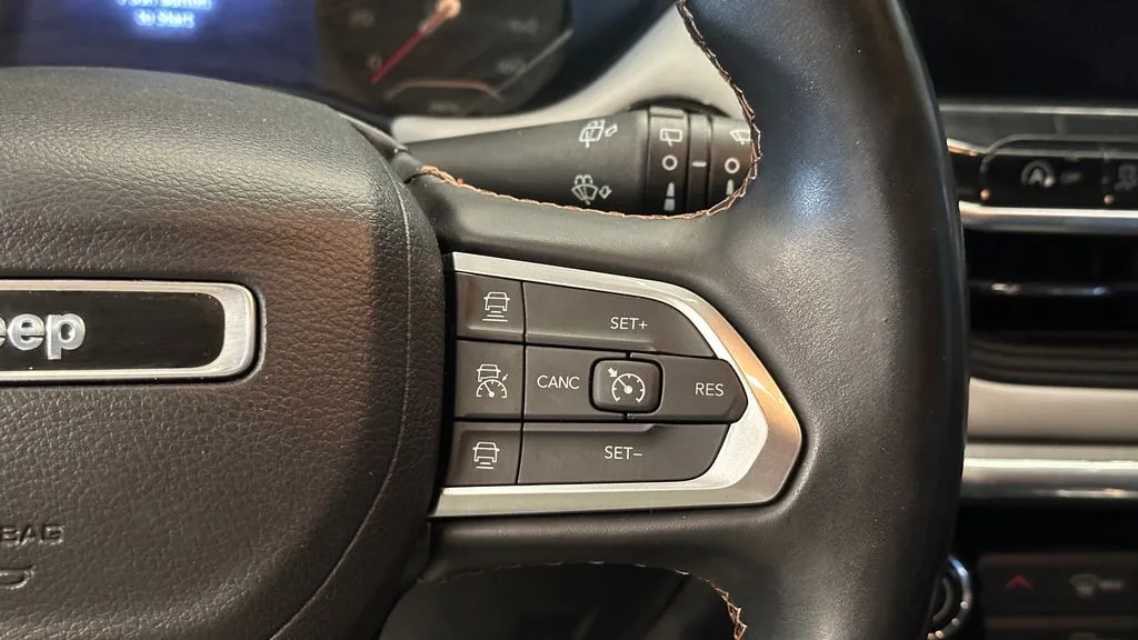 Jeep Compass photo 12