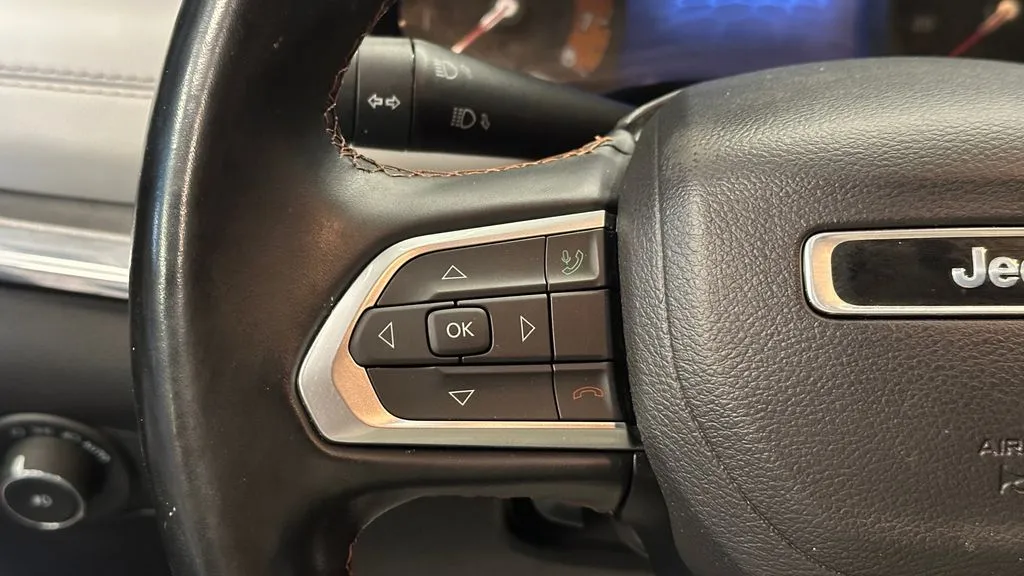 Jeep Compass photo 11