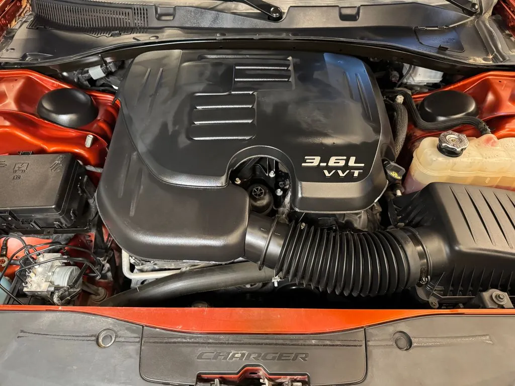 Dodge Charger photo 23