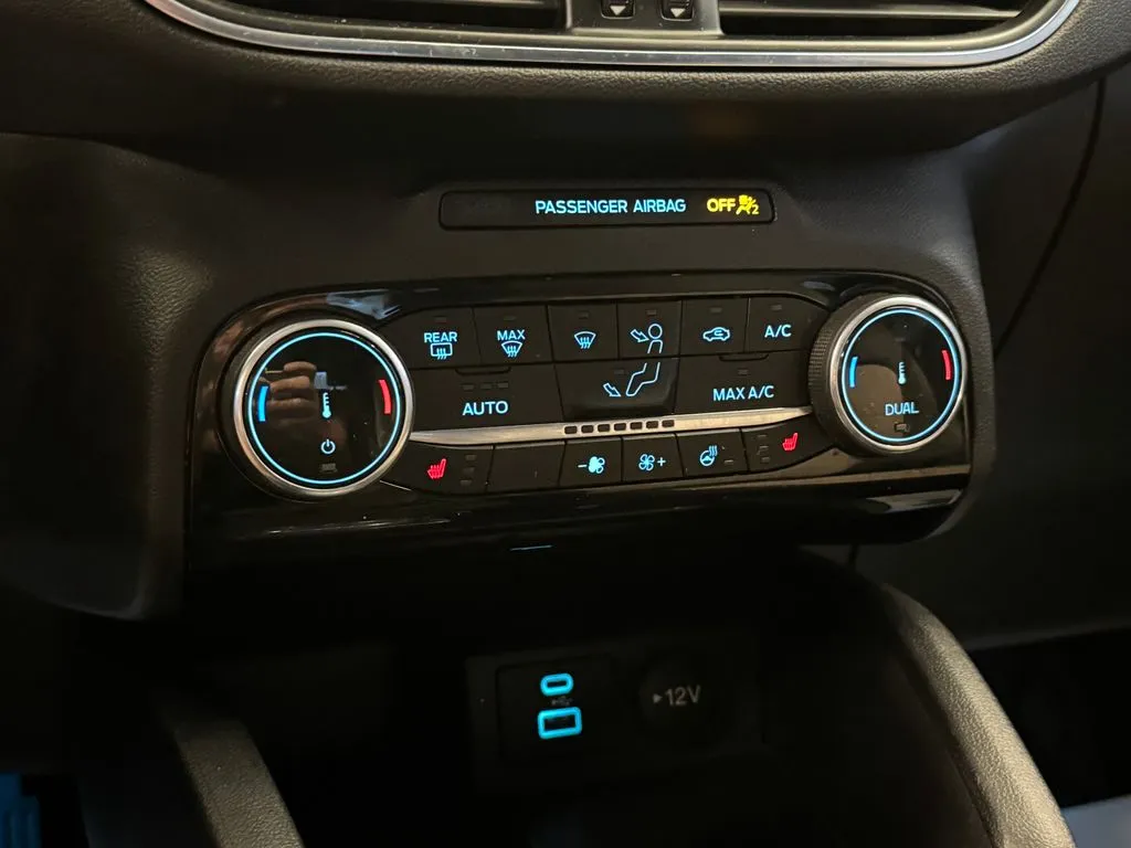 Ford Escape photo 15