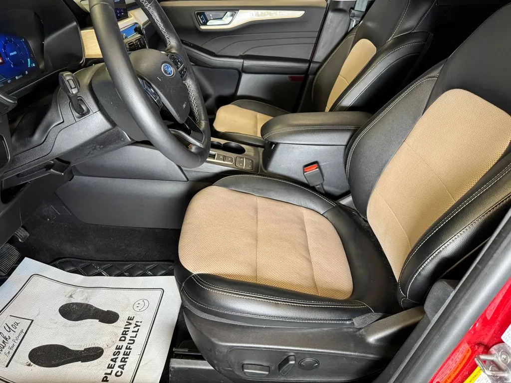 Ford Escape photo 20