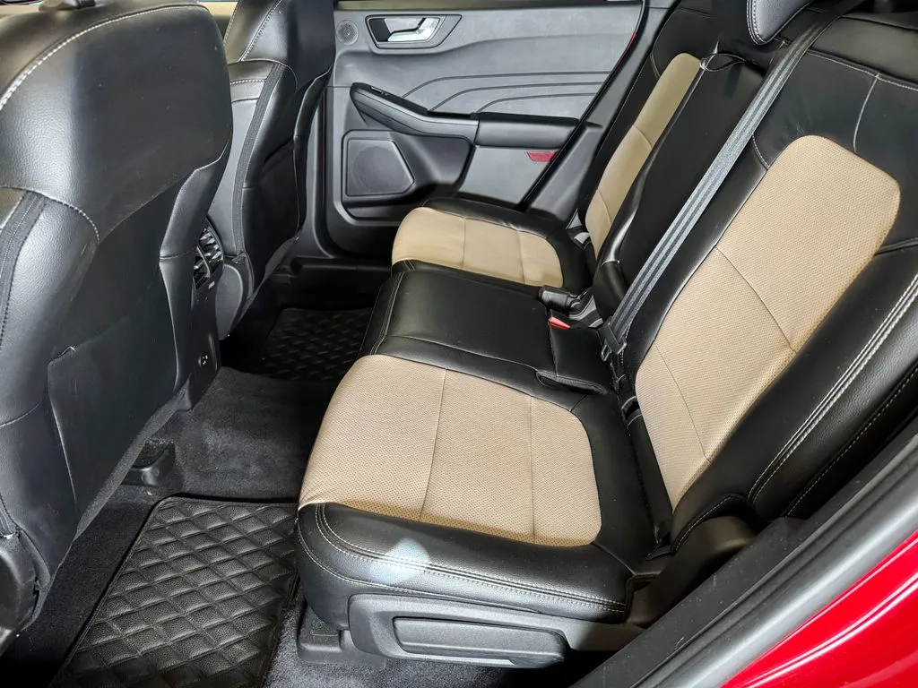 Ford Escape photo 21