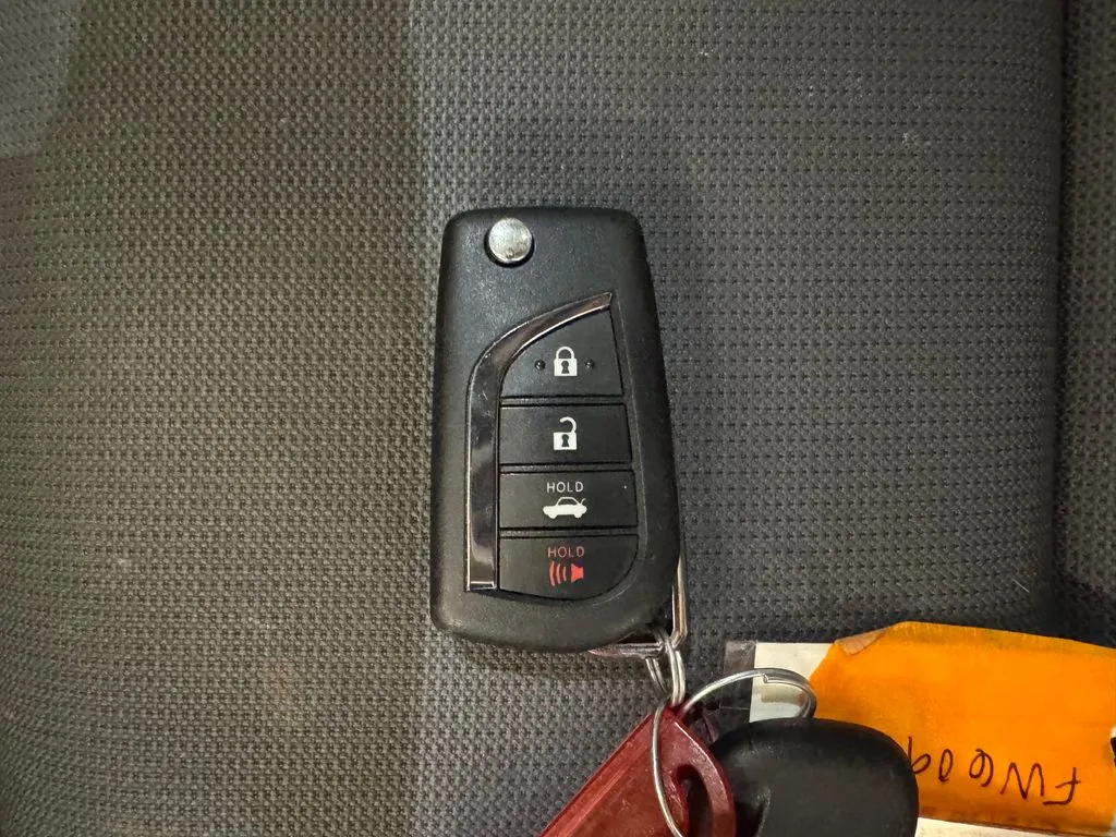 Toyota Corolla photo 17