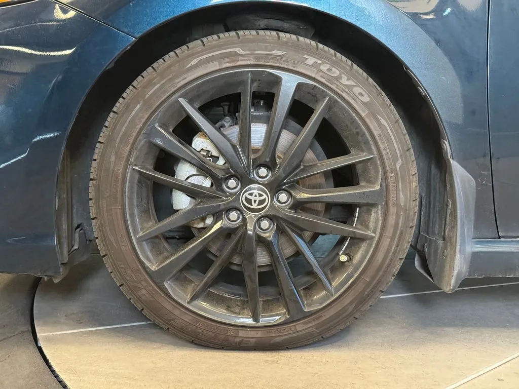 Toyota Camry photo 25