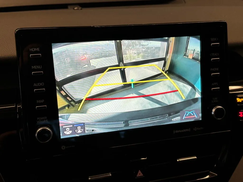 Toyota Camry photo 14