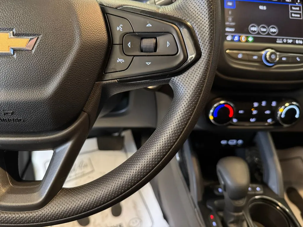 Chevrolet Trailblazer photo 12