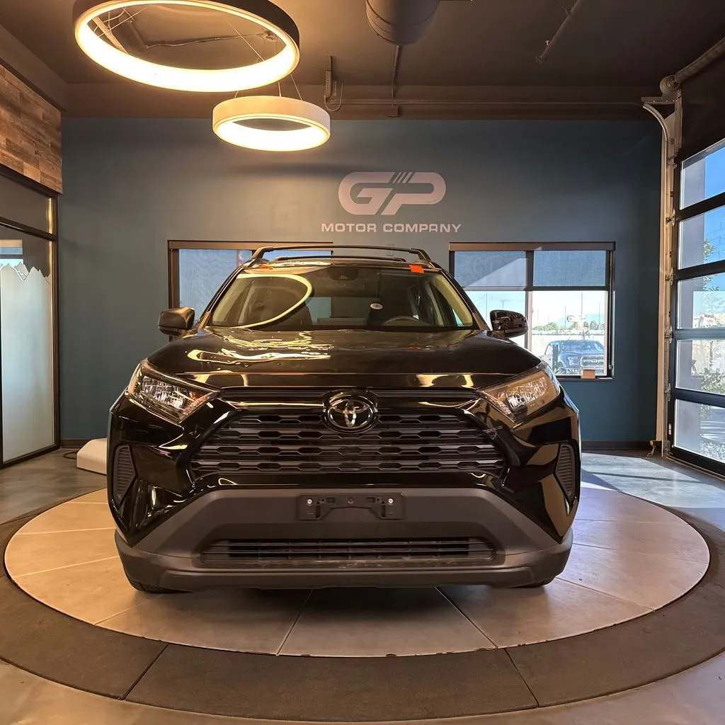 Toyota RAV4 photo 8