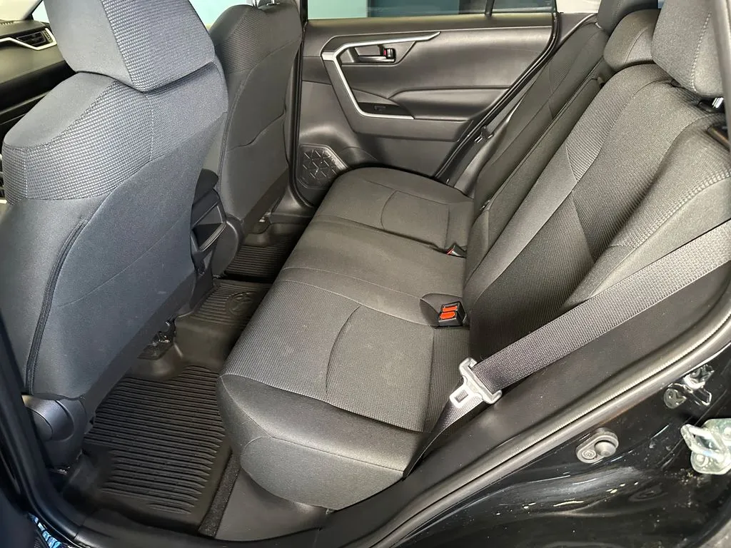 Toyota RAV4 photo 20