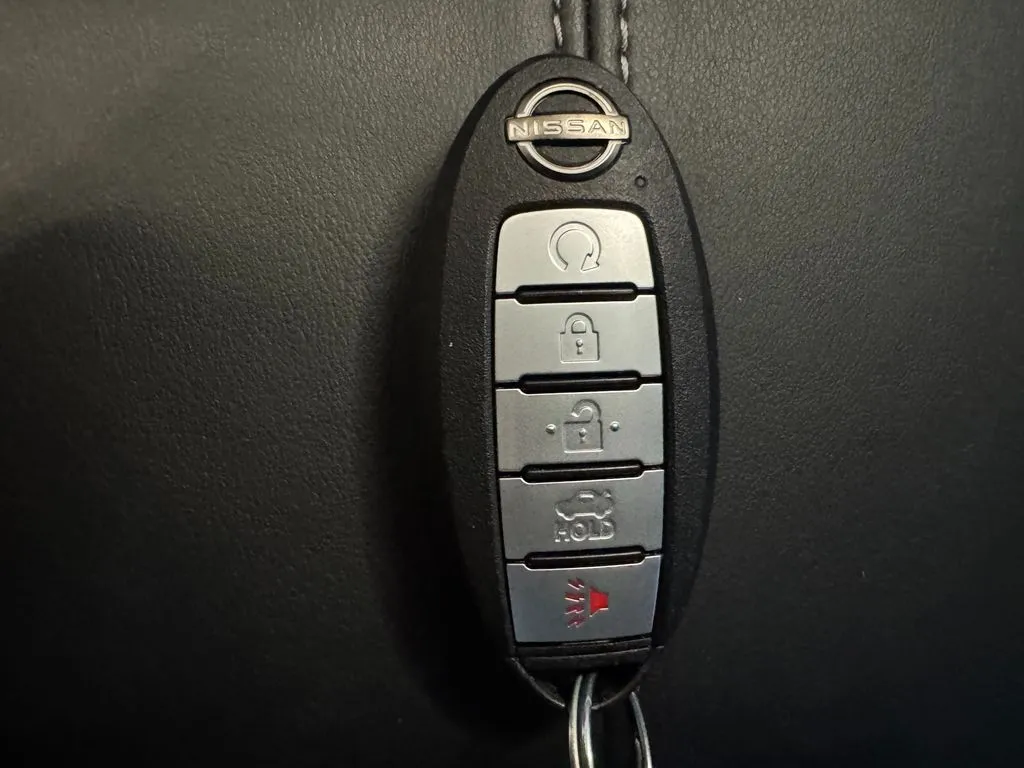 Nissan Altima photo 17