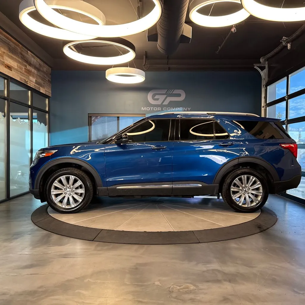 Ford Explorer photo 6