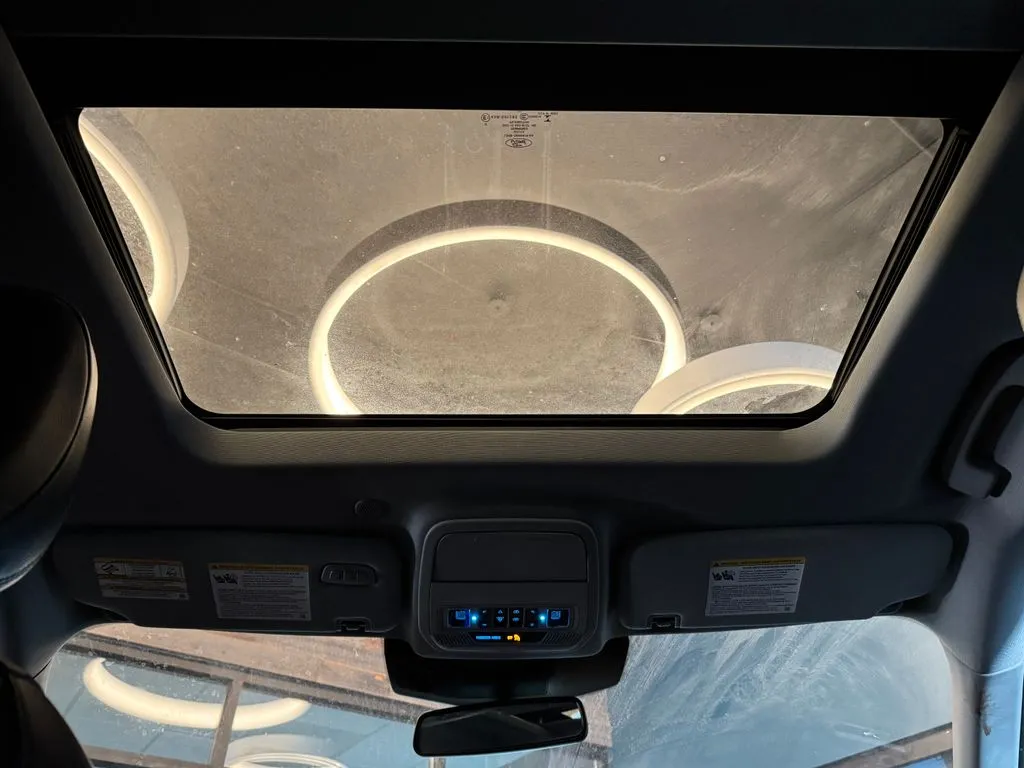 Ford Explorer photo 23