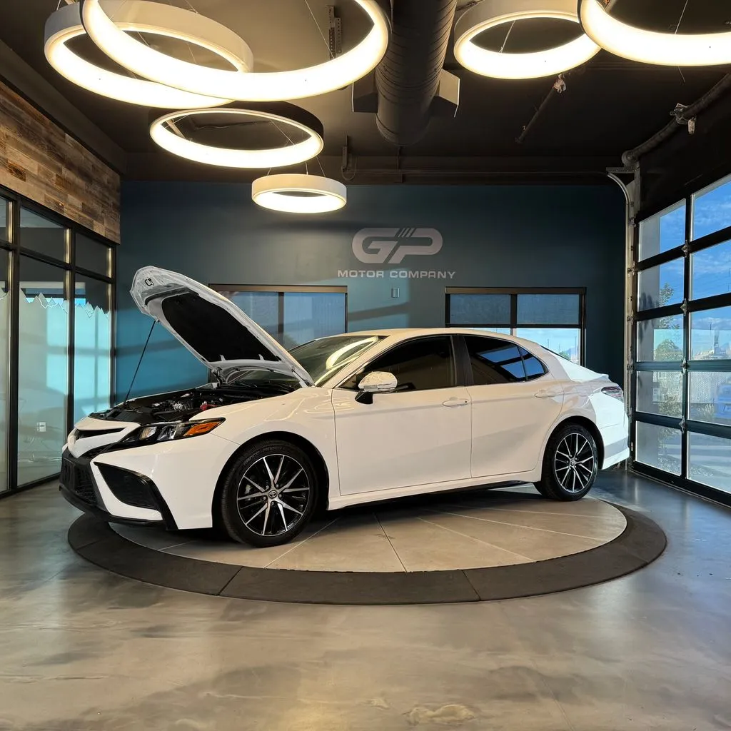 Toyota Camry photo 24