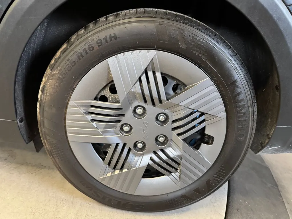 Kia K4 photo 25
