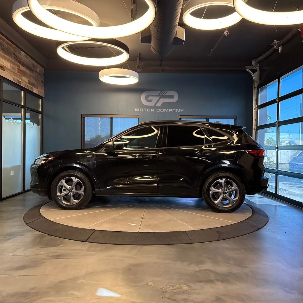 Ford Escape photo 6