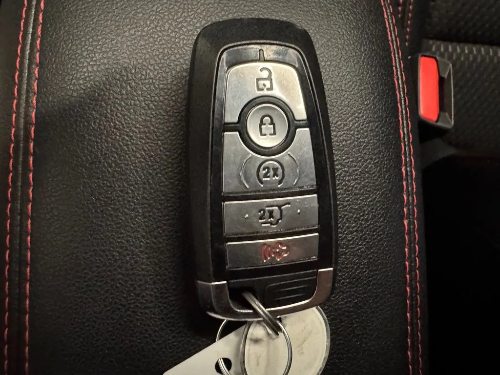 Ford Escape photo 18