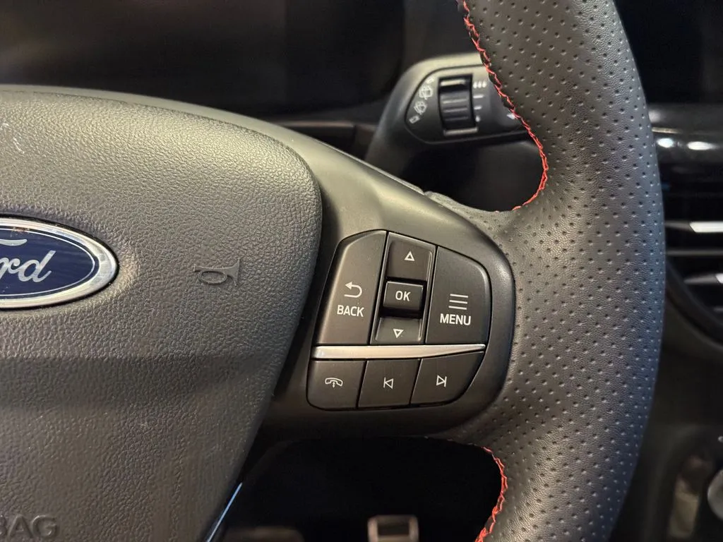 Ford Escape photo 12