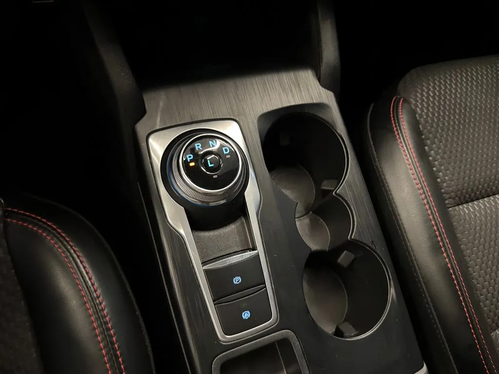 Ford Escape photo 17
