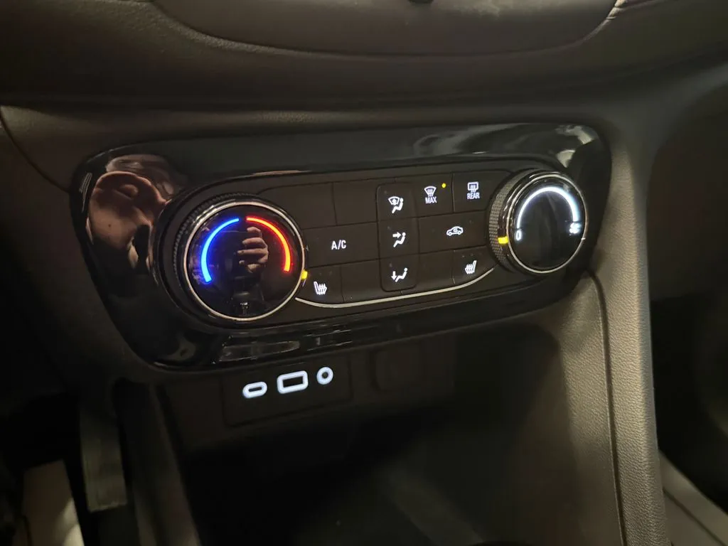 Buick Encore GX photo 14