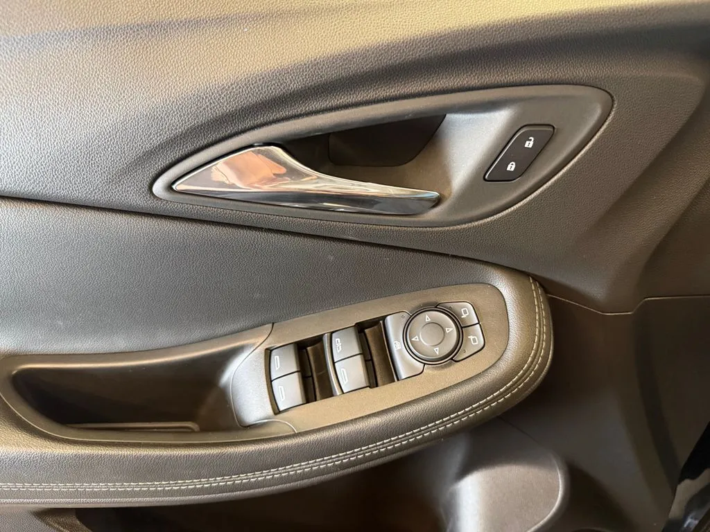 Buick Encore GX photo 19