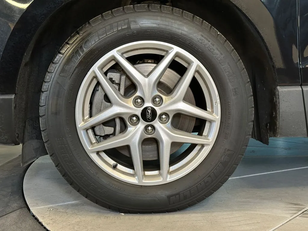 Ford Edge photo 25