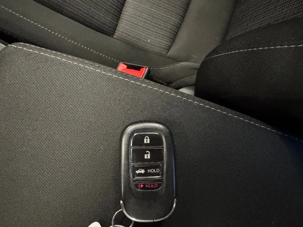 Honda Civic photo 17