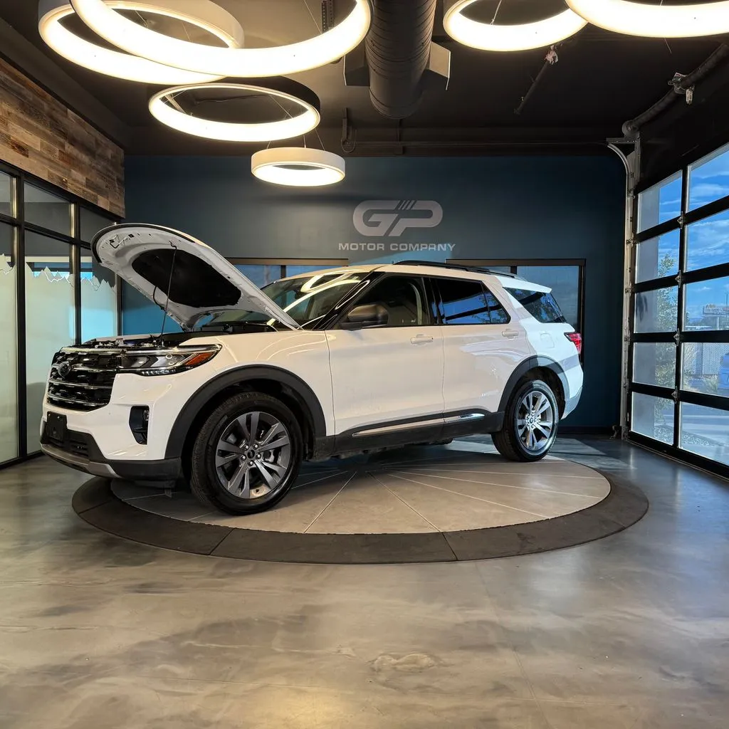 Ford Explorer photo 24