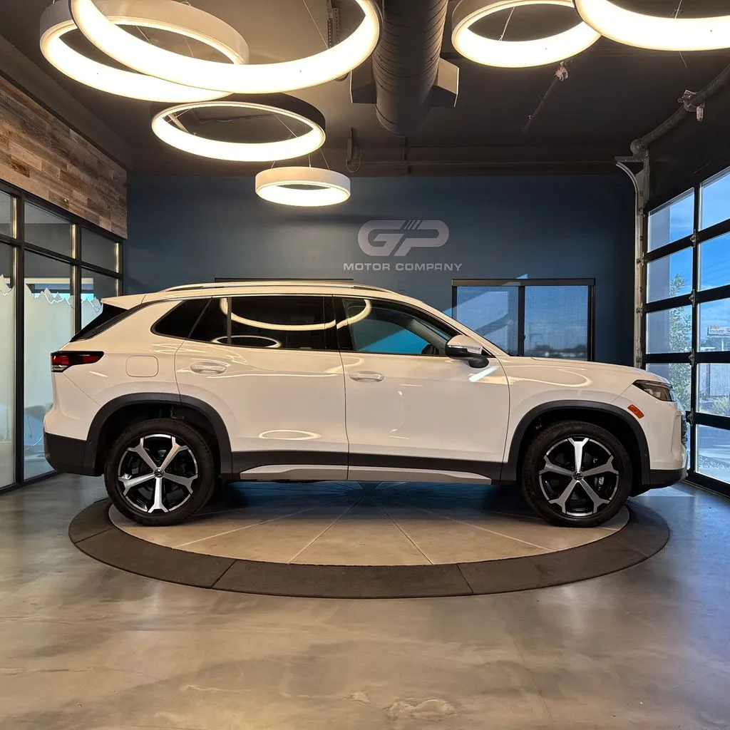 Volkswagen Tiguan photo 2