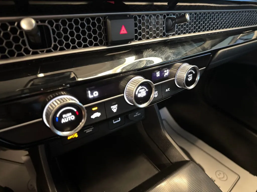 Honda Civic photo 15