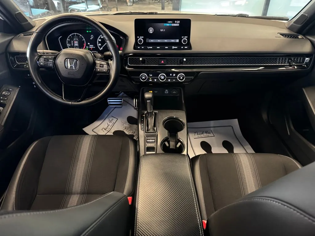 Honda Civic photo 9