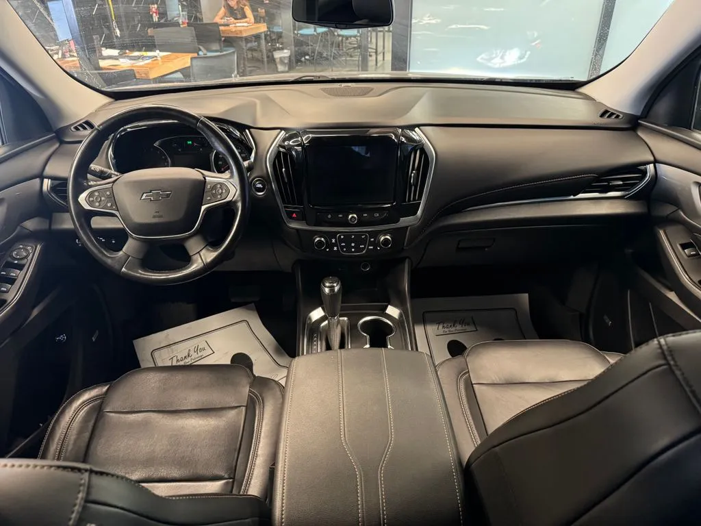 Chevrolet Traverse photo 9
