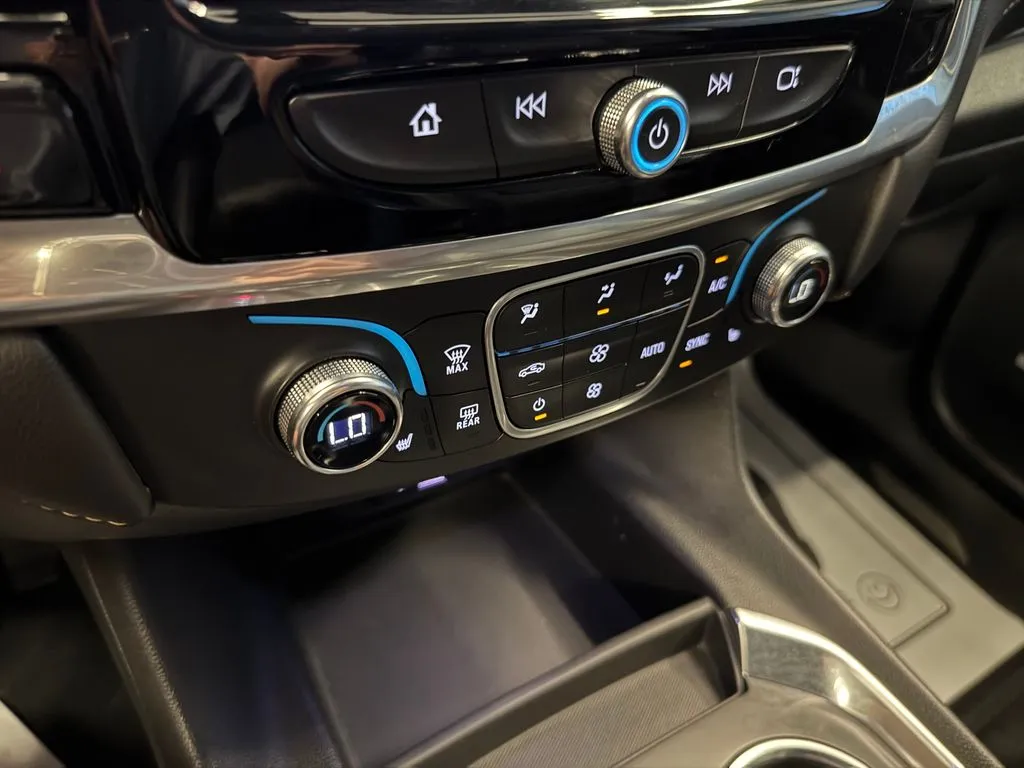 Chevrolet Traverse photo 15