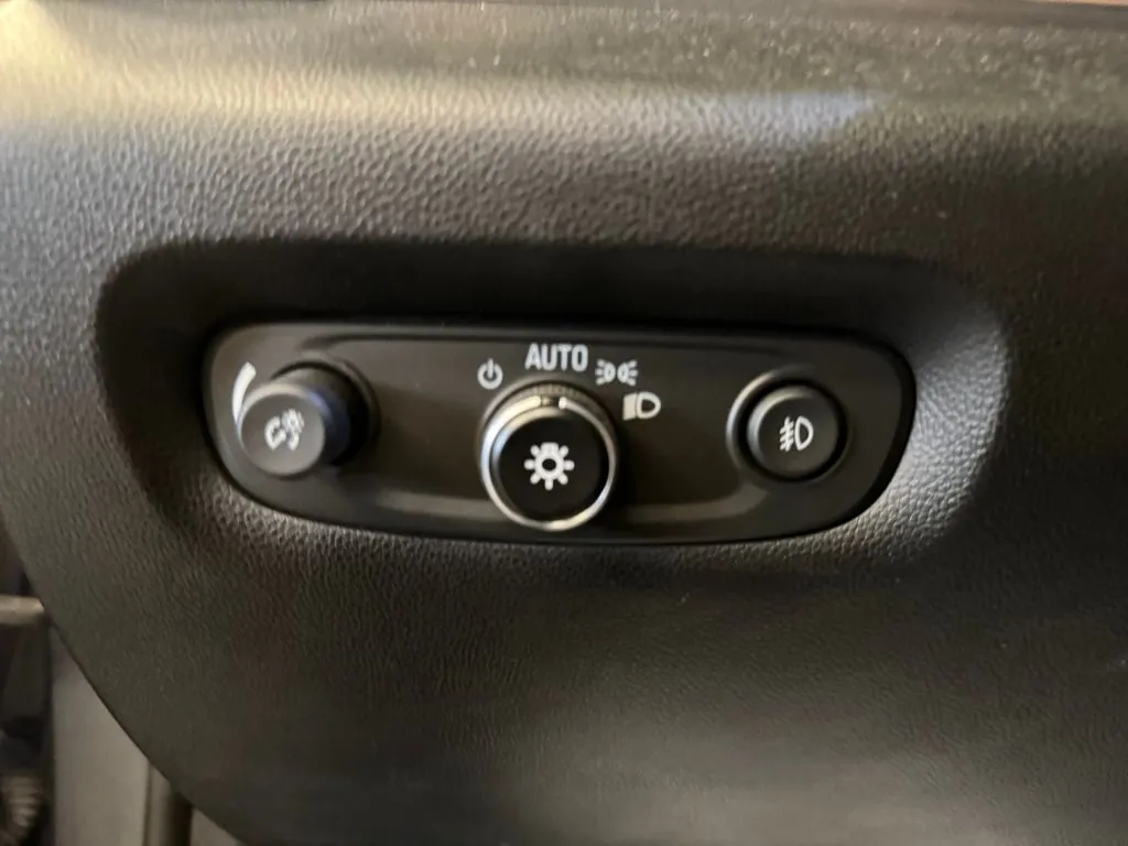Chevrolet Traverse photo 18