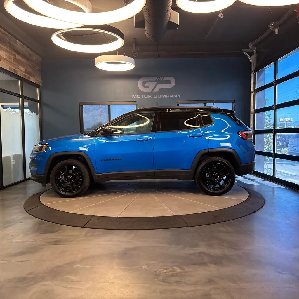 Jeep Compass photo 6