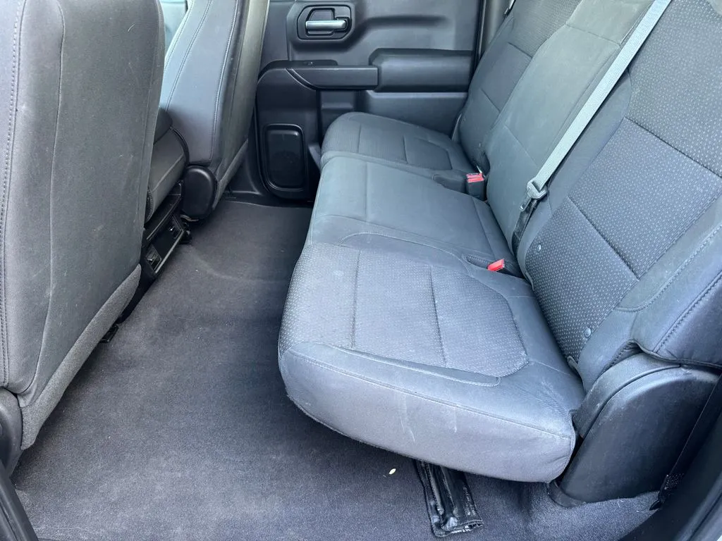 Chevrolet Silverado photo 20
