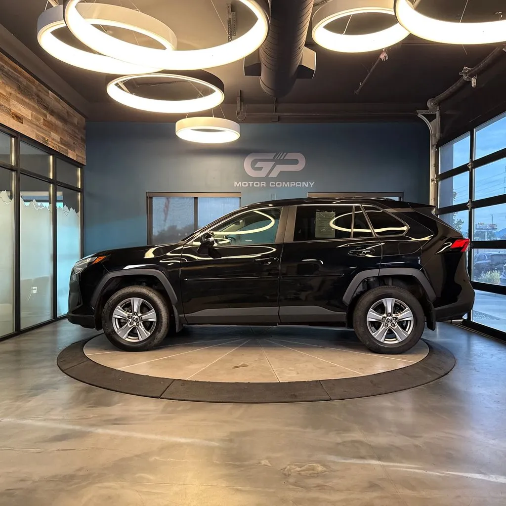 Toyota RAV4 photo 6