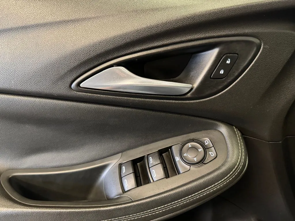 Buick Encore GX photo 19